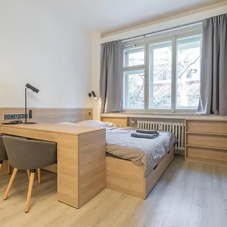 Business Andel, 10 Min To Centre, Netflix, Paid Parking * Praga