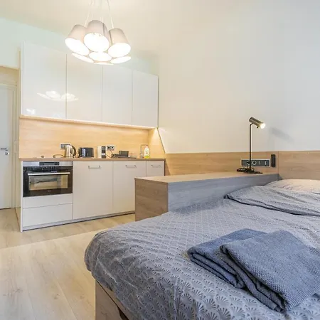 Business Andel, 10 Min To Centre, Netflix, Paid Parking شقة براغ